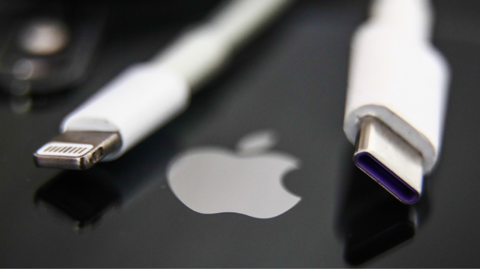 Jika ingin memiliki perangkat awet Anda harus mulai mengetahui tips memilih cas iPhone. Tips pemilihan ini pastinya wajib diketahui oleh user Apple.