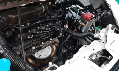 8 Penyebab Suara Berisik dari Kap Mesin Mobil dan Solusinya